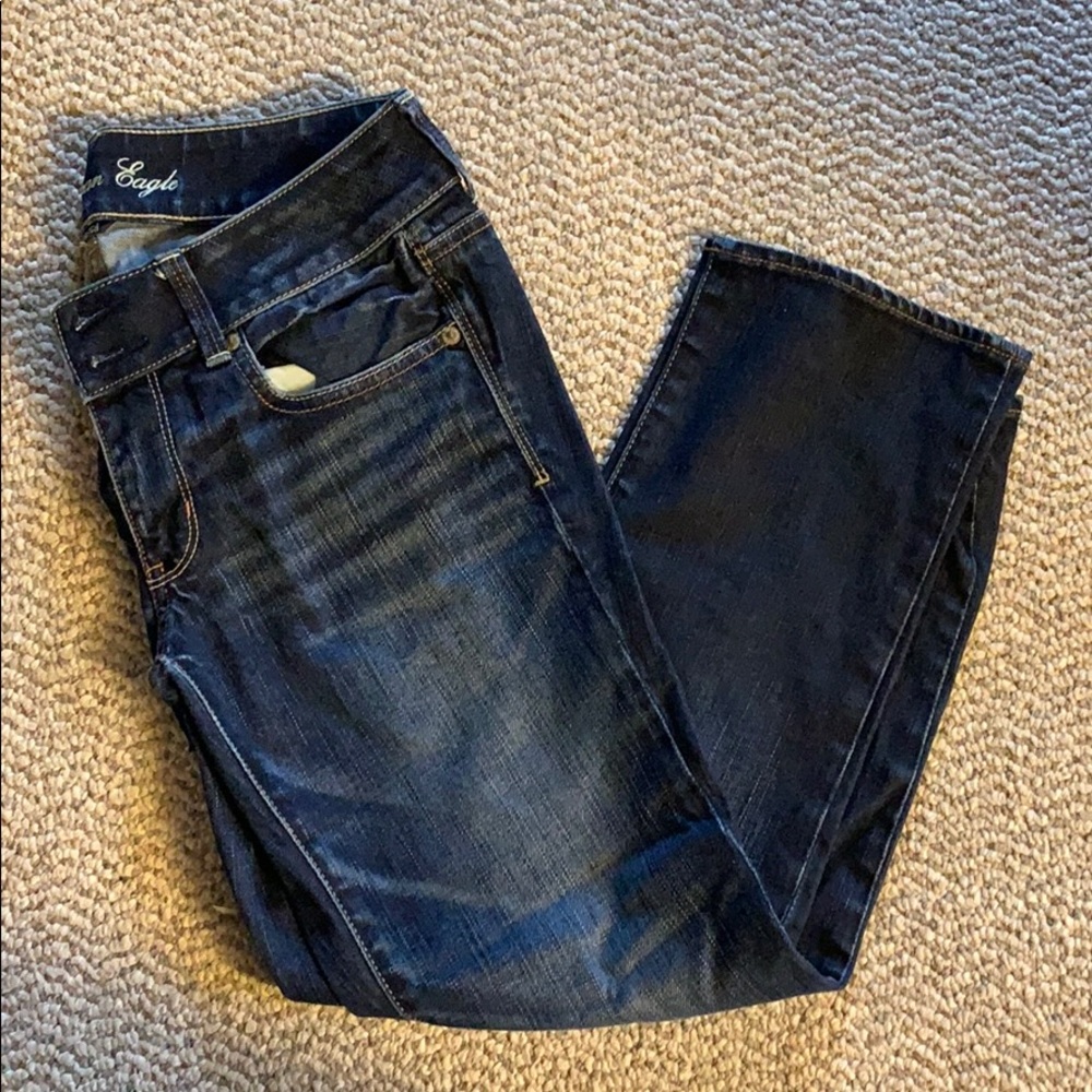 AE Jean Capris